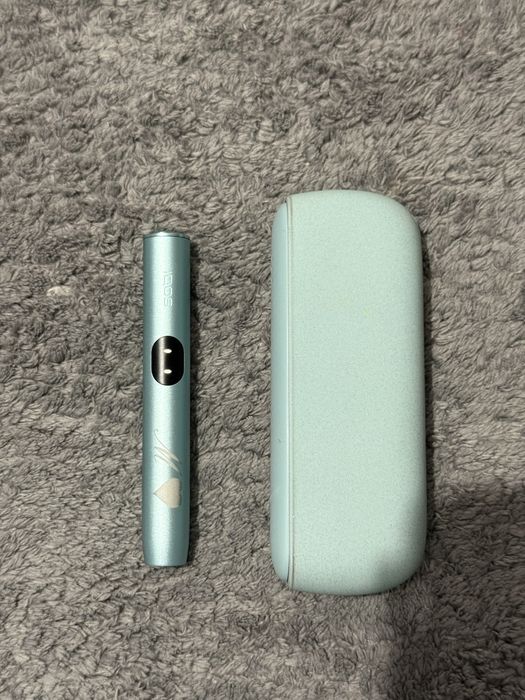IQOS ILUMA i albastru