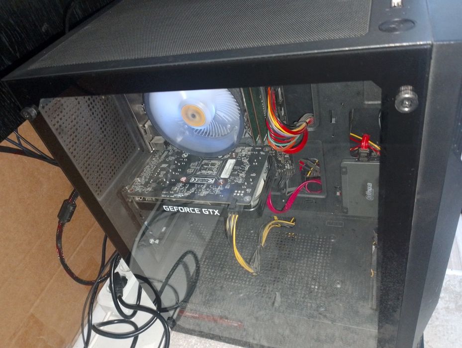 Продаётся настольный компьютер