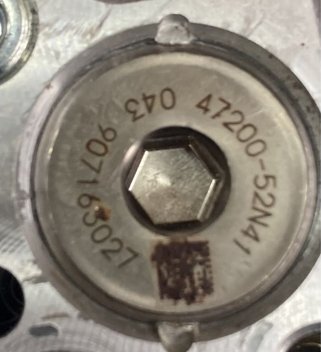 Toyota Rav 4 XA50 2.5i Hybrid 2020 година ABS Помпа