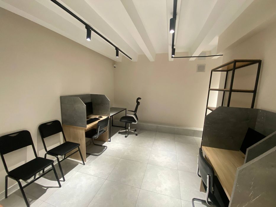 Аренда Под Офис 20м2 С Мебелью! Лабзак 300$