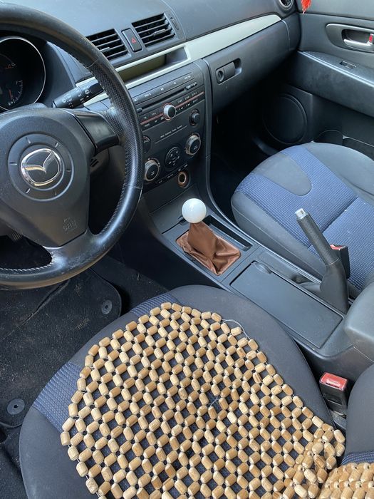 Vand mazda 3, an 2004