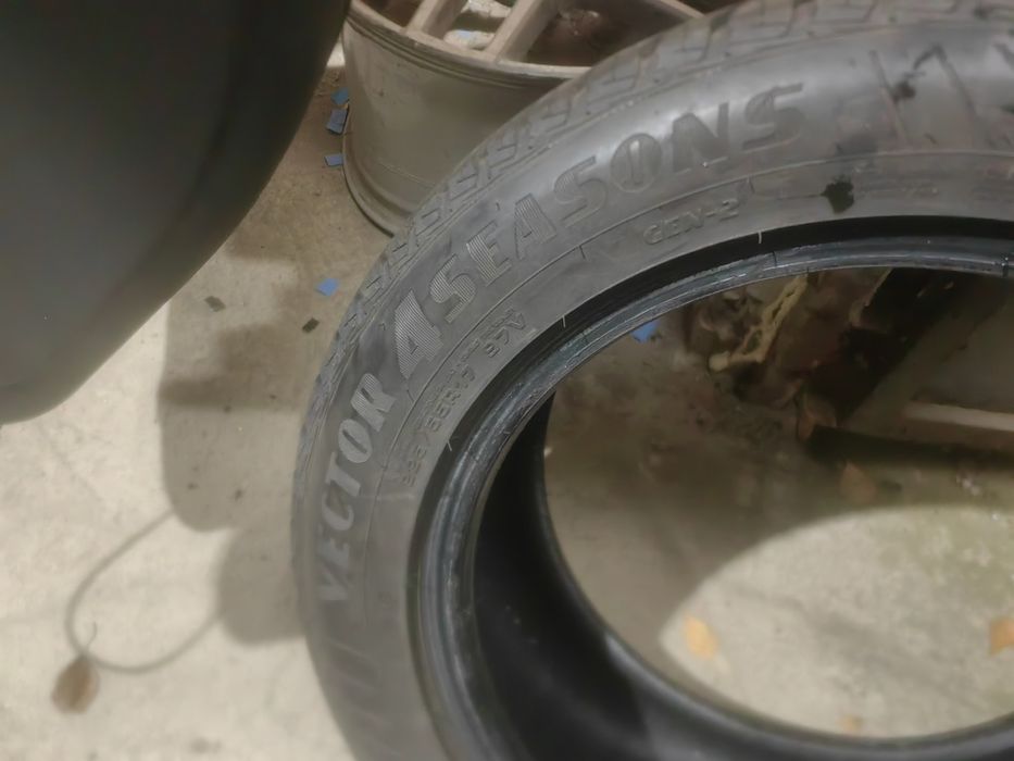 Зимни гуми GOODYEAR 225/55/17