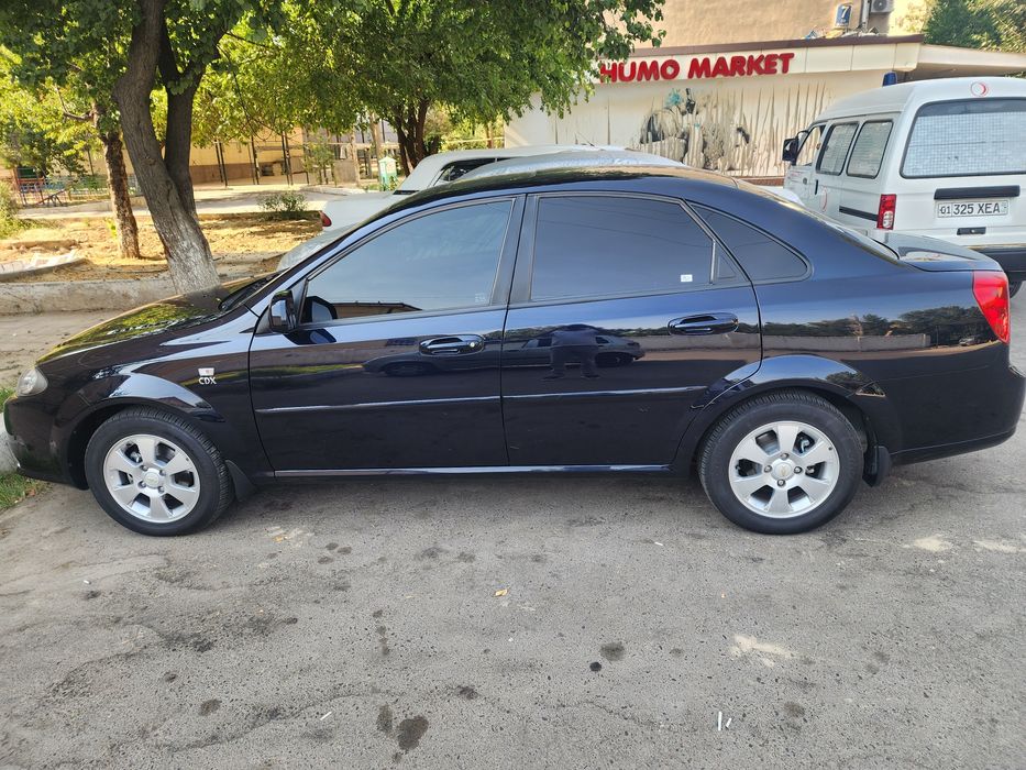 Chevrolet. Jentra 3 poz