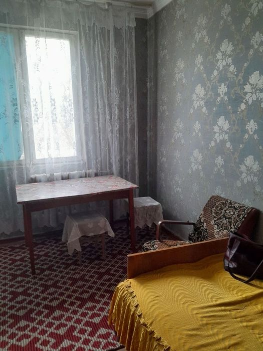 1 комнат.Аллея Гагарина Чиланзар 2 Продаётся