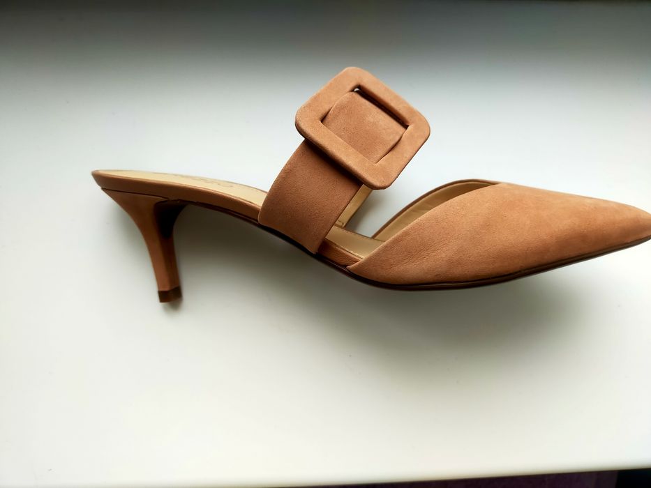 Мюли от фирмы AREZZO