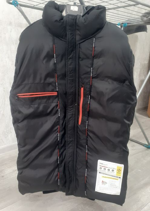Продам зимнюю куртку