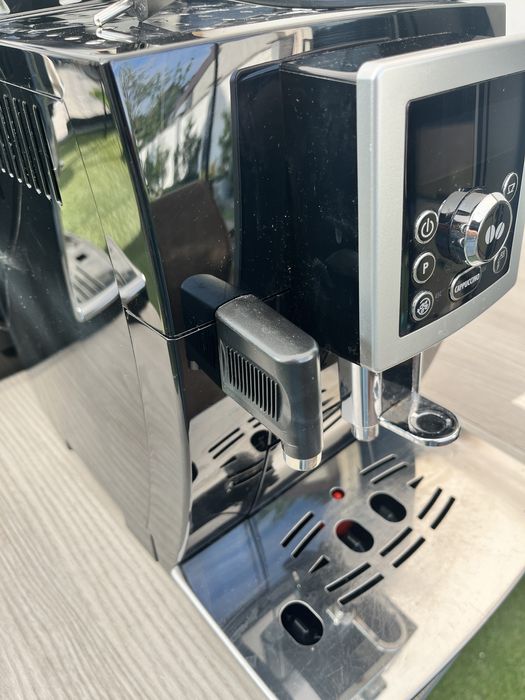 Aparat cafea Delonghi cappuccina