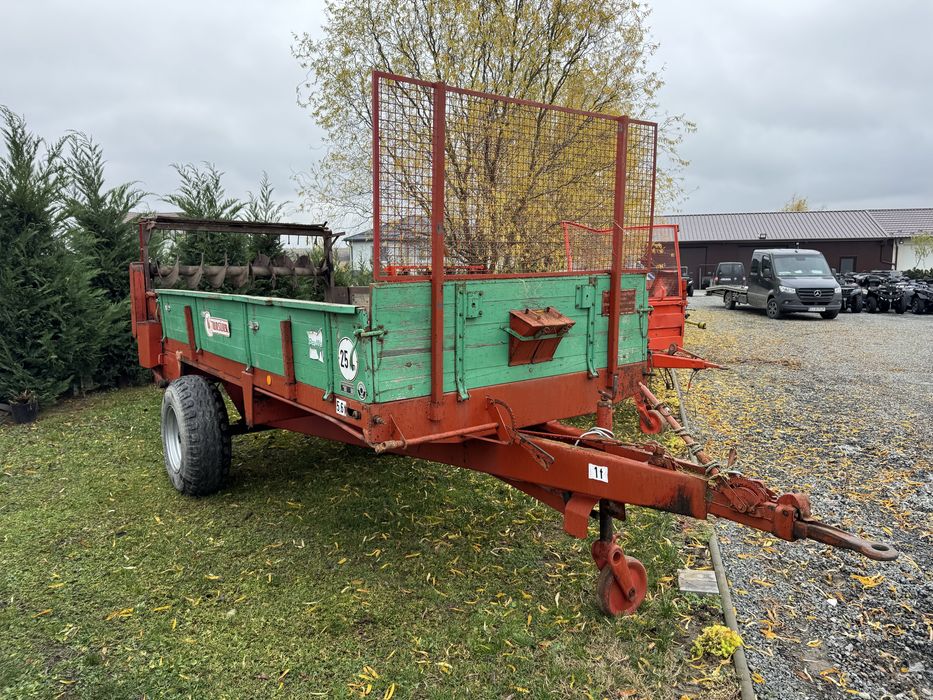 Remorca mig pentru imprastiat gunoi 5,6 Tone