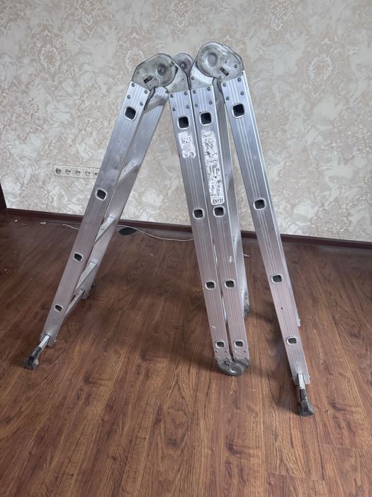 Прдам дестницу трансформер 4,8 м.