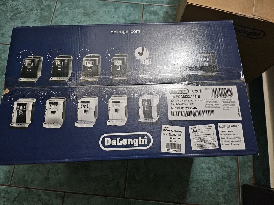 Espressor cafea boabe/măcinată/cappuccino De'Longhi Magnifica S, nou