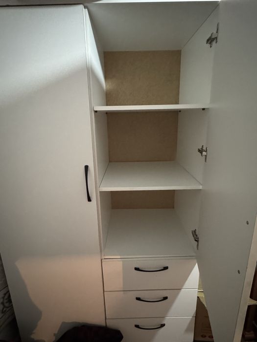 Срочно продам шкаф