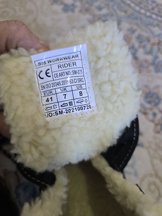 Зимнии спец ботинка 41 размер