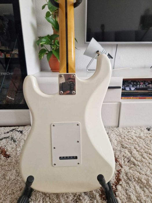 Vand Chitara Squier Classic Vibe Strat 50' cu upgrade, ediție limitată