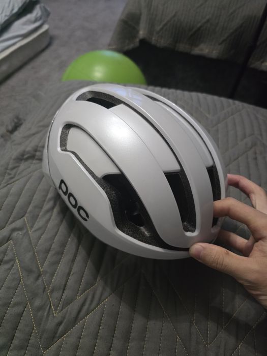 продам велосипедный шлем poc