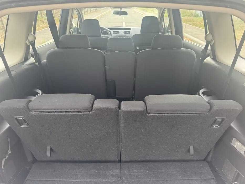 Vand schimb MAZDA 5 / 1.6 Diesel 116CP / 2012 / 7 pers.