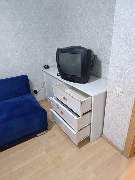 Отдам комод  бесплатно