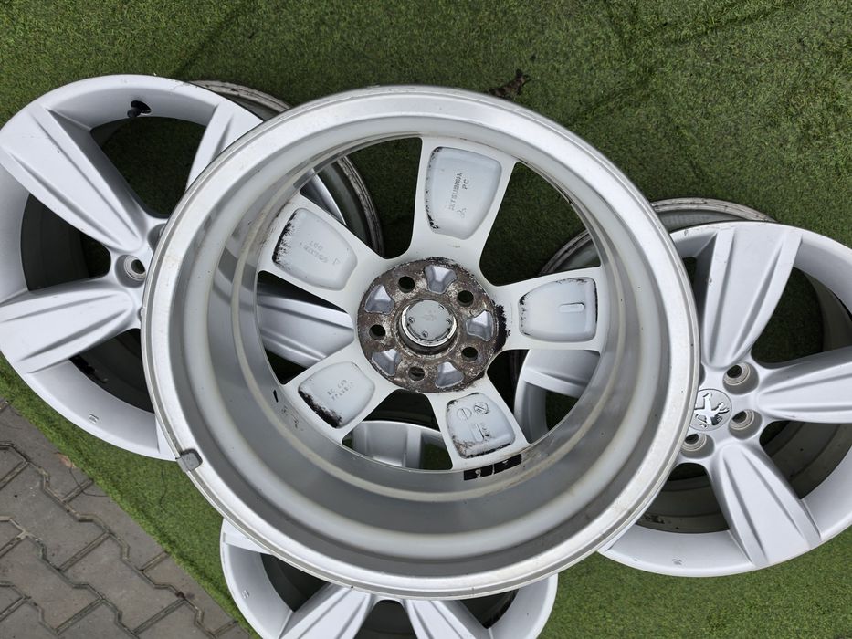 18 5x114.3 Peugeot Citroen лети джанти 5х114.3