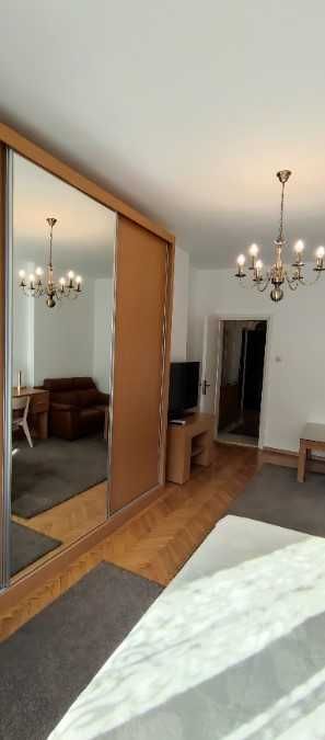 Дава се под наем Двустаен апартамент в София, Център - 65 кв.м за 597.21 € - Снимка #1