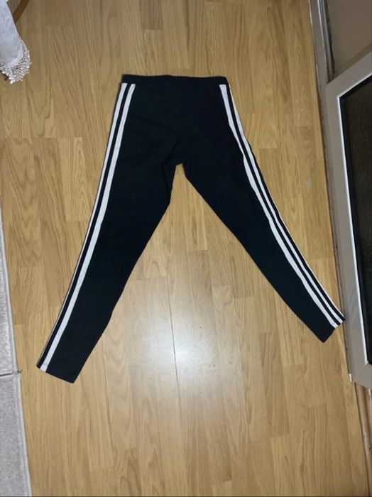 Pantaloni adidas negri