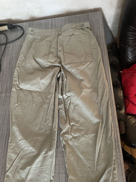 Маслено зелен панталон за жена