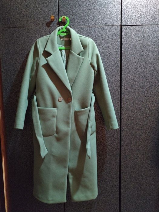 Одежды (kiyimlar ayollar va qizlar uchun)