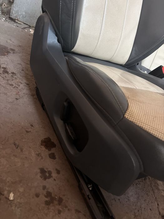 Салон за Range Rover Evouqe
