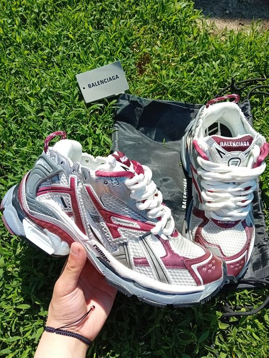 balenciaga runner rosii