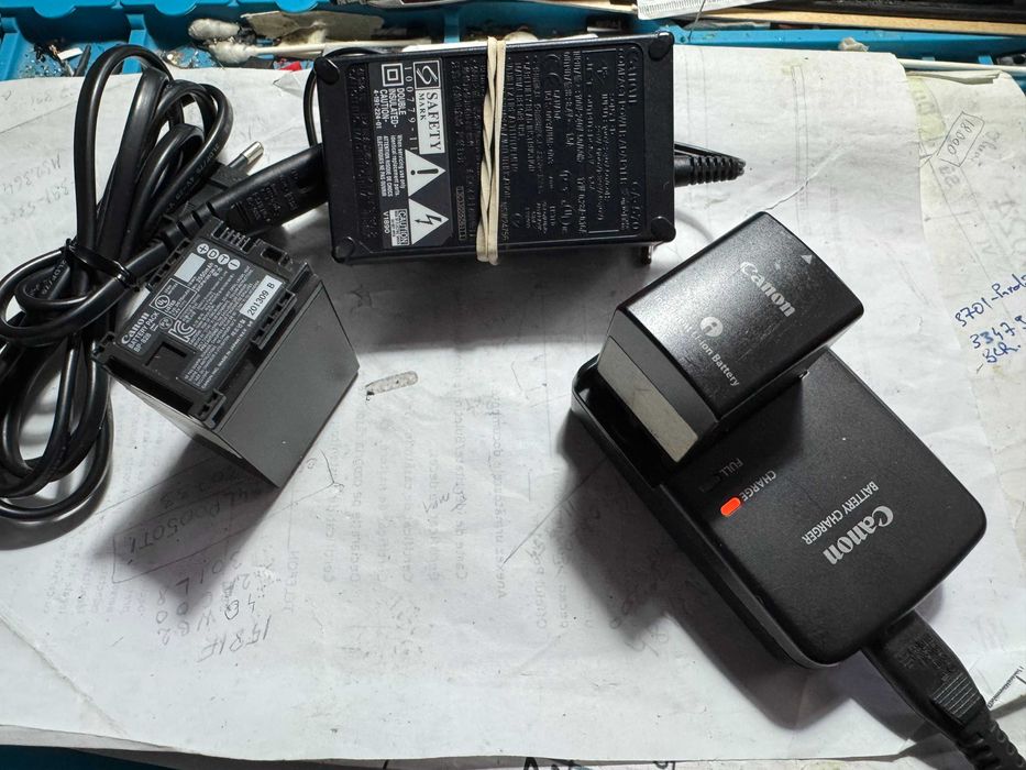 Cameră video Canon XA20