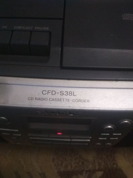 Магнитола SONY CFD-S38L