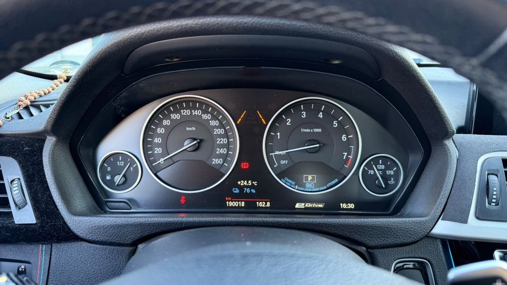 Bmw F30 330e hybrid