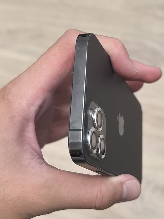 Продам IPhone 12 pro Айфон 12 про