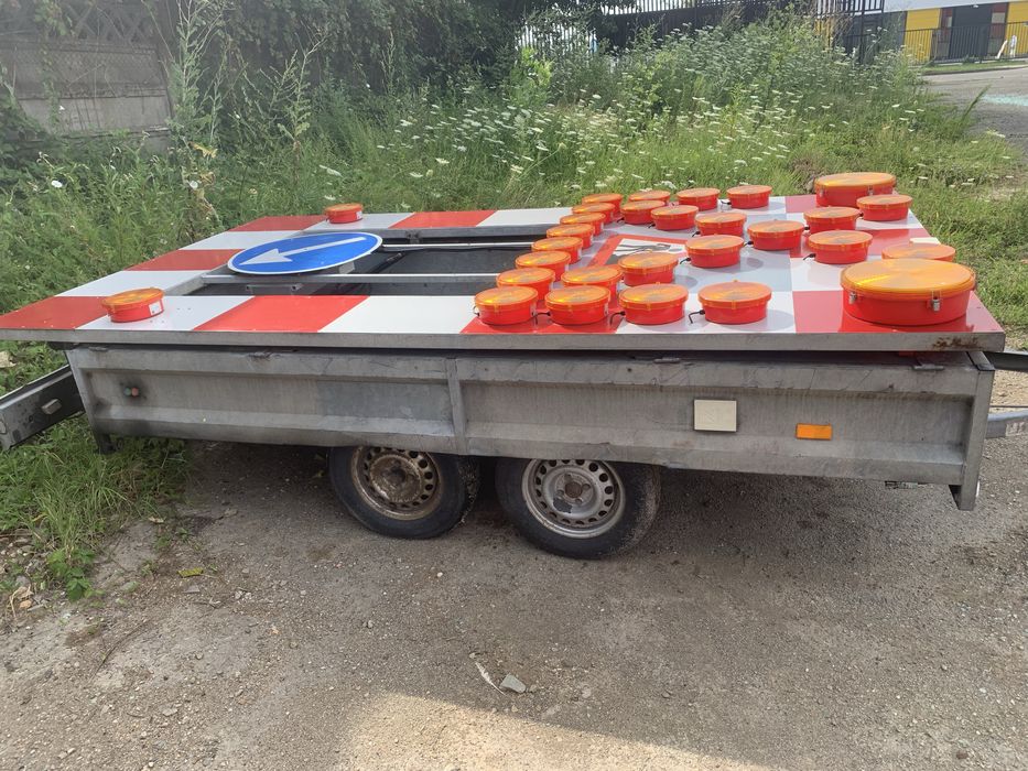 Remorca semnale/indicatoare drumuri