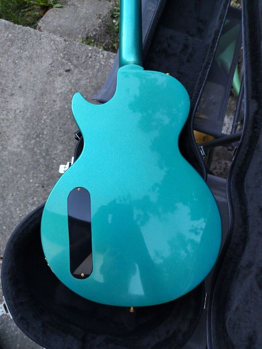 Chitară custom în stil Les Paul, cu o singură doză centrală P90