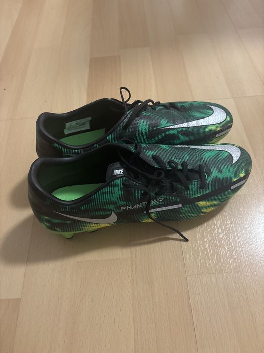 Nike Phantom GT2 Academy