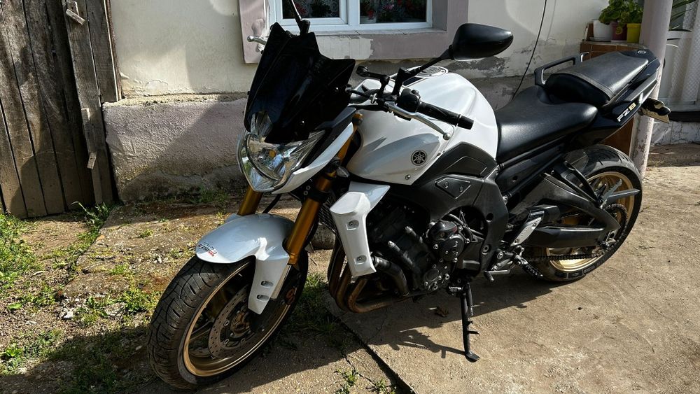 Yamaha FZ800 an 2012