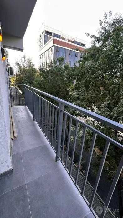 Сдаётся квартира ЖК Икат Метро Юнусабад 1-комнат р-н Юнусабад-13 кв