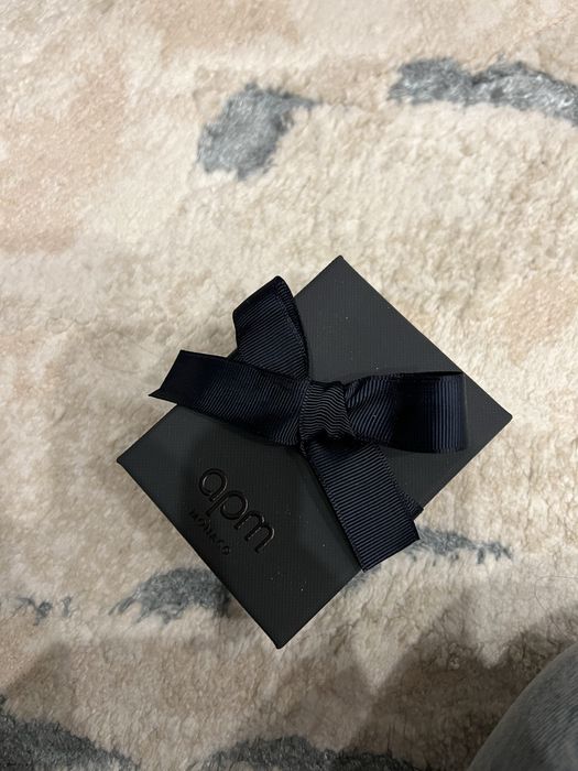 Продам серьги APM Monaco