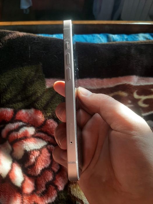 Iphone 13/256 в отличном состояний