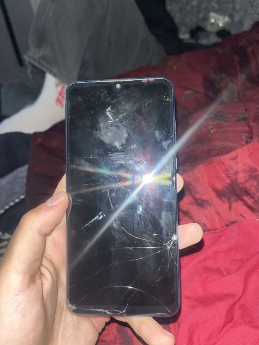 Продам телефон Huawei