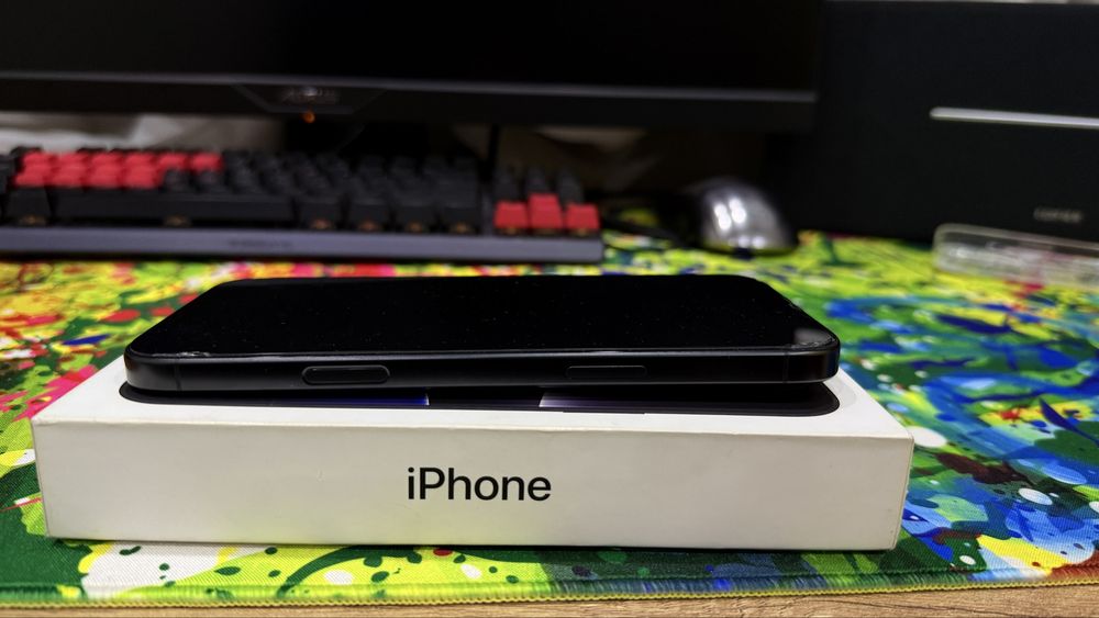 iPhone 16 Pro Max 256GB Black Titanium, Канада, идеальное состояние