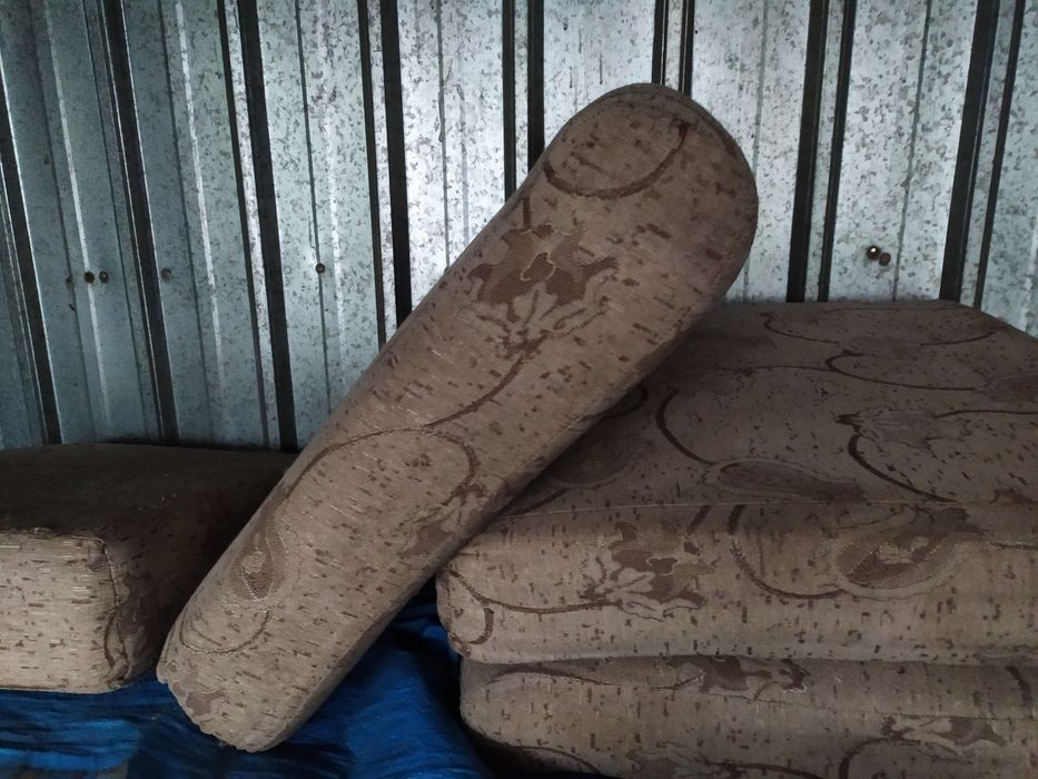 Продам мягкие подушки от советского дивана.