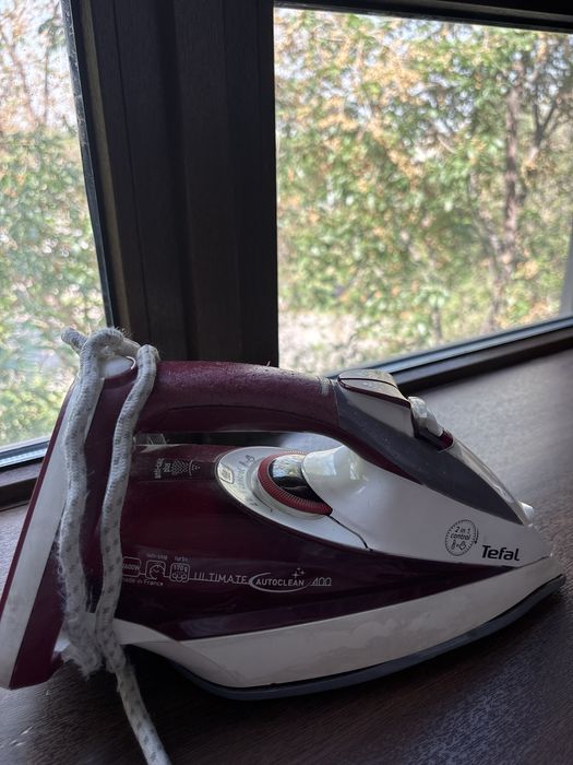 Продам утюг Tefal