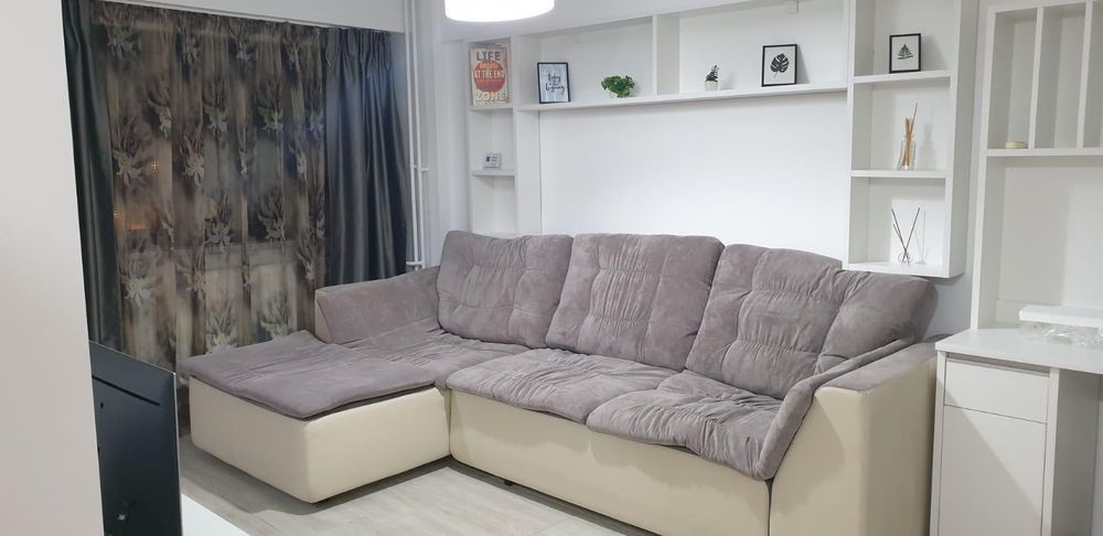 P. F Inchiriez Gars. Lux/ Ultracentral/ Mc' Donalds/Unirii/ Superba