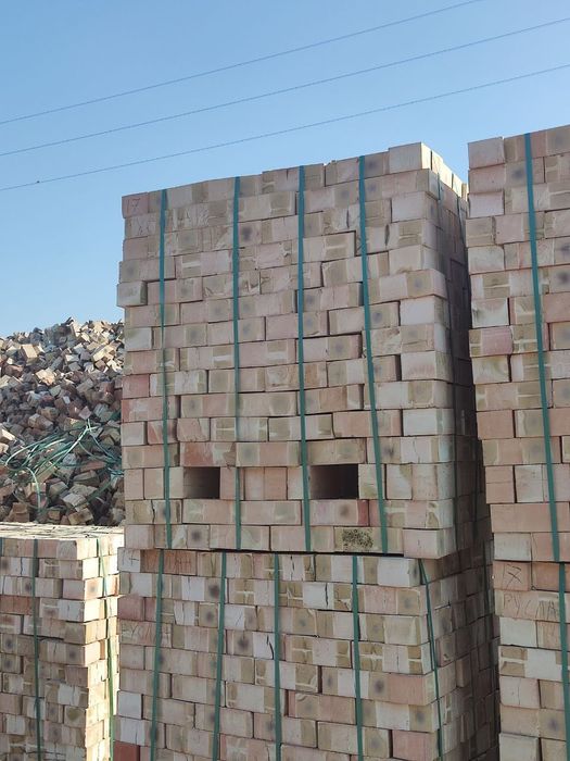 Keramika pishgan g'isht