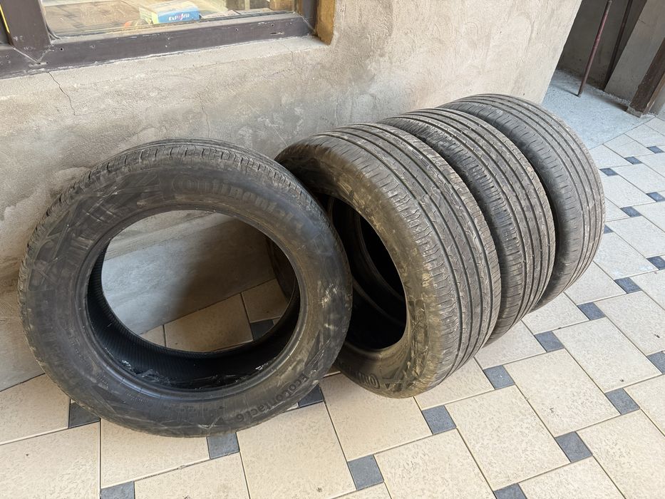 Продам летние шины коиплект