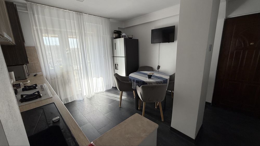 Apartament 3 camere carpati 2