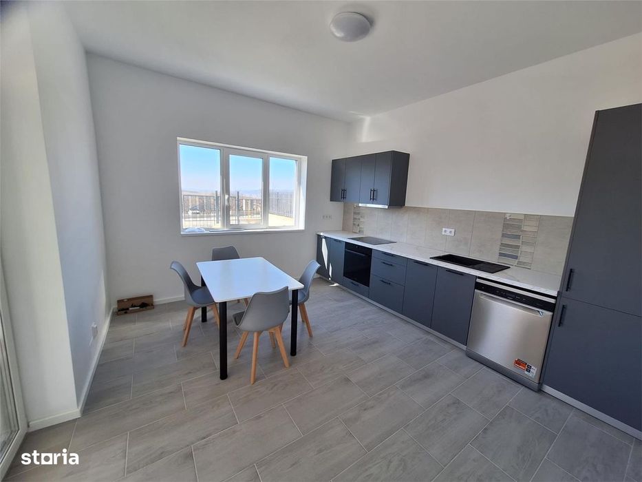 Noua! Casa 4 camere, Dezmir+Parcare