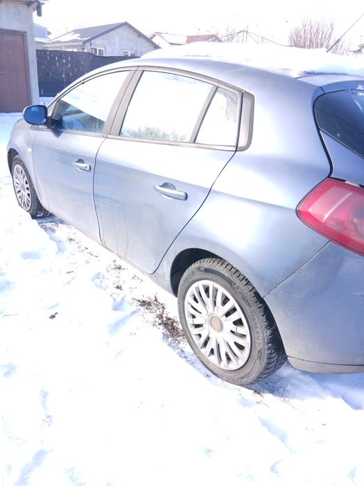 Dezmembrez fiat bravo 2008
