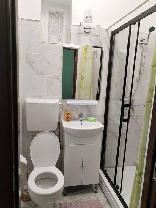 Cameră de închiriat, regim hotelier