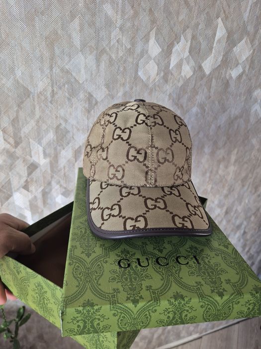 Продам кепку Gucci новая